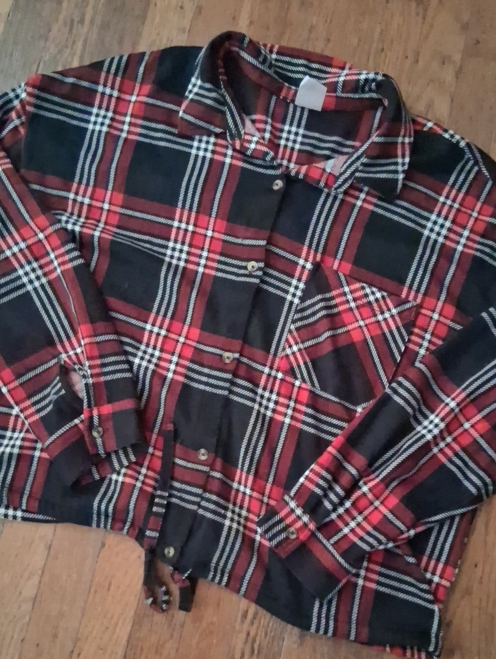No Boundaries Red, Black & White Plaid Button-Down Shirt